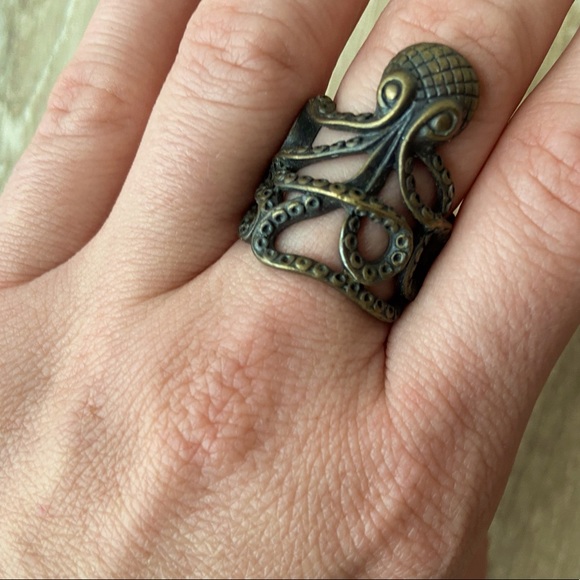 Unique otopus ring - Picture 2 of 2